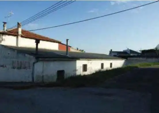 Vista exterior de Nau industrial en venda en Villacastín