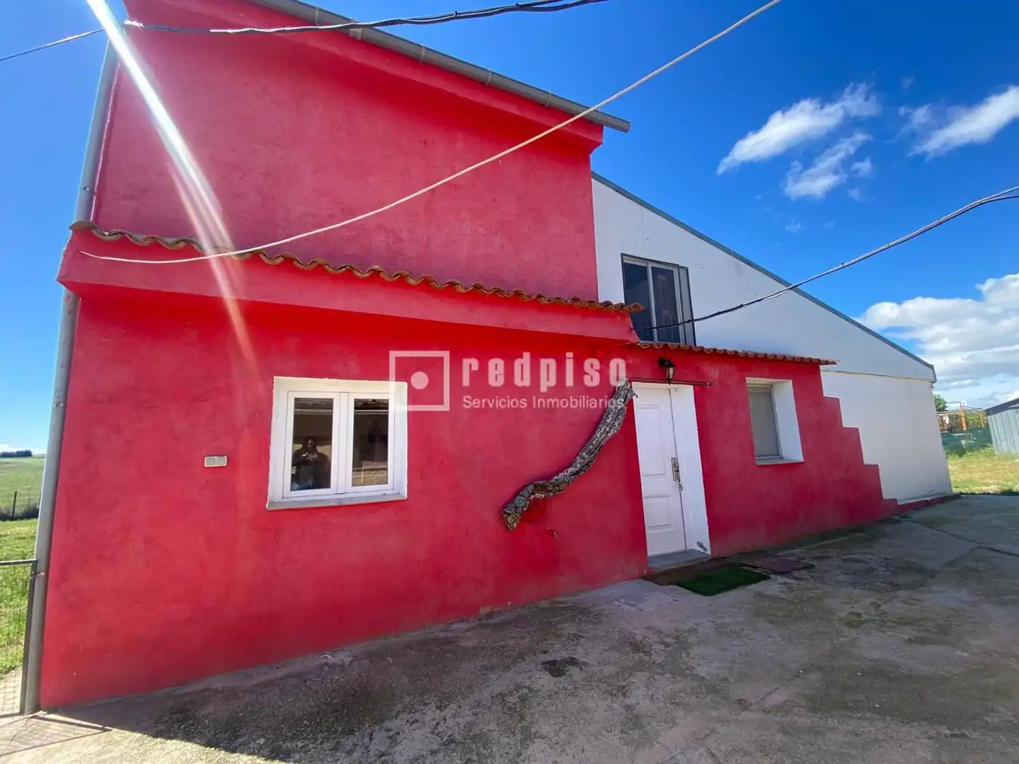 Vista exterior de Casa o xalet en venda en Navalcarnero amb Aire condicionat, Calefacció i Traster