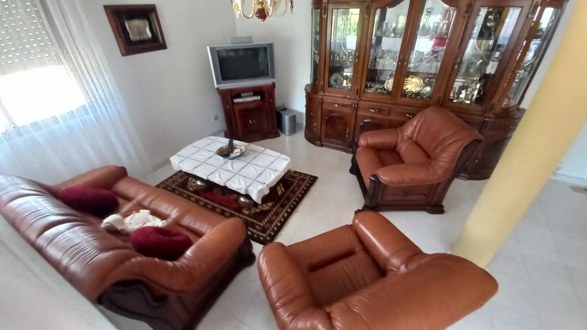 Sala d'estar de Casa o xalet en venda en Argujillo amb Calefacció, Jardí privat i Terrassa