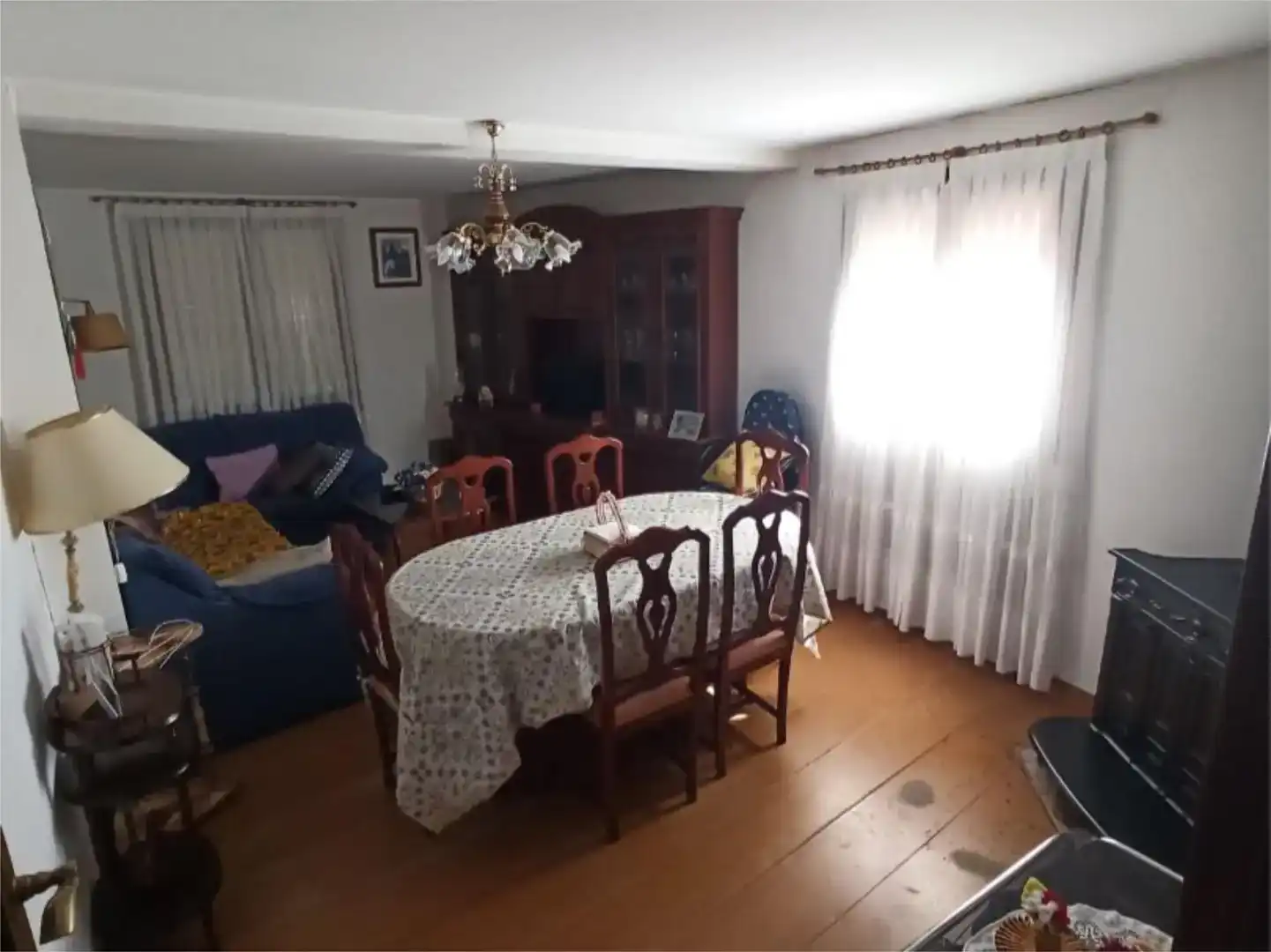 Menjador de Casa adosada en venda en Bergasa