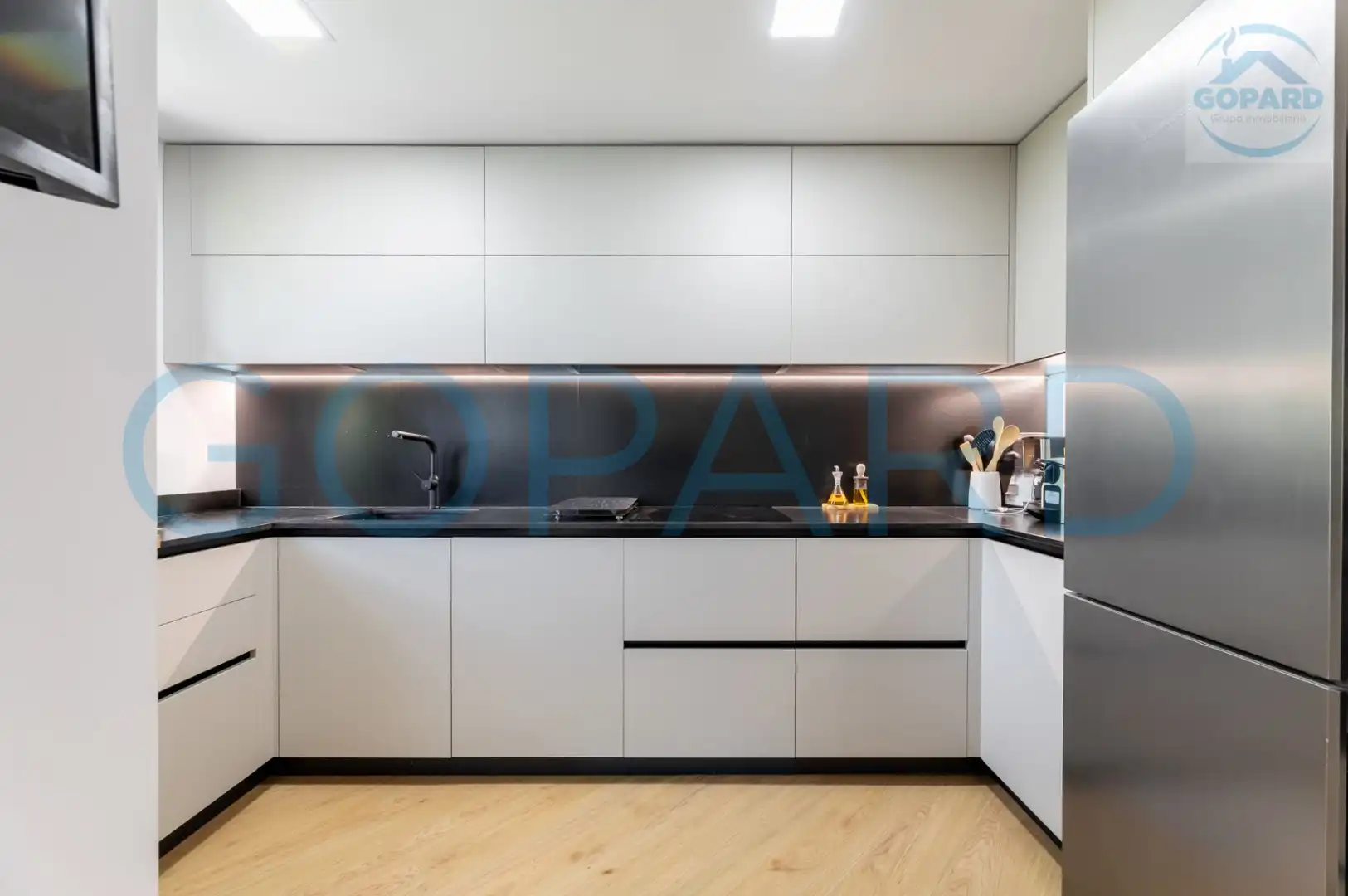 Cocina de Dúplex en venta en Villanueva del Pardillo con Aire acondicionado, Calefacción y Parquet