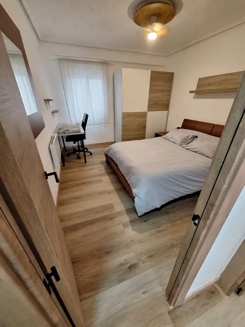 Habitación de Piso de alquiler en Burjassot con Aire acondicionado, Amueblado y Horno