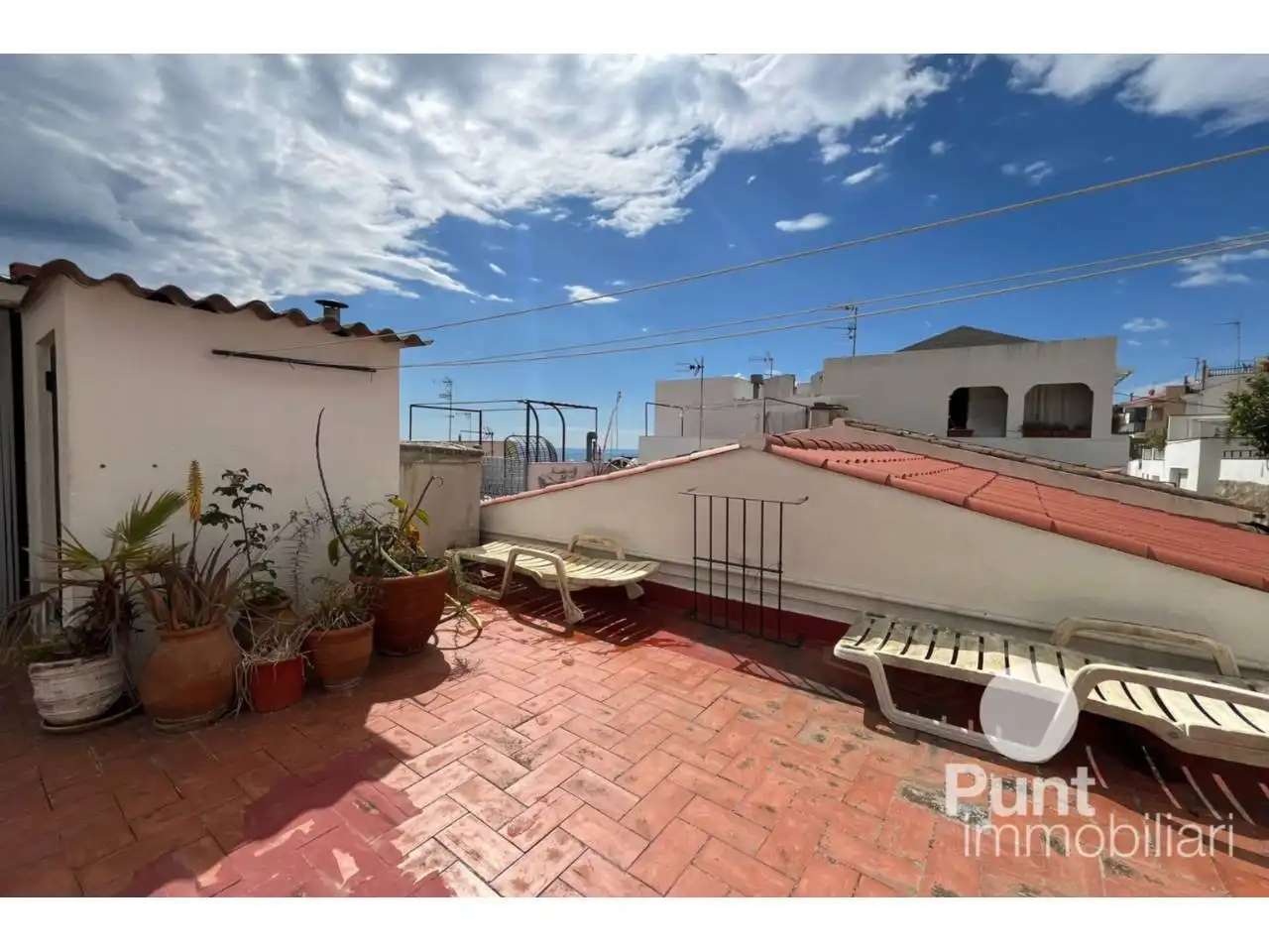 Vista exterior de Casa adosada en venda en Premià de Dalt amb Calefacció