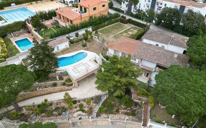 Vista exterior de Casa o xalet en venda en Lloret de Mar amb Calefacció, Jardí privat i Terrassa