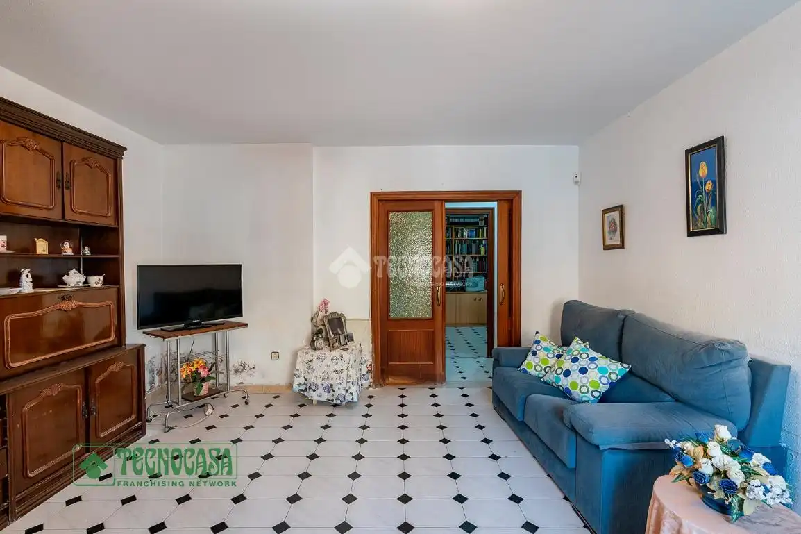 Sala d'estar de Casa adosada en venda en El Ejido