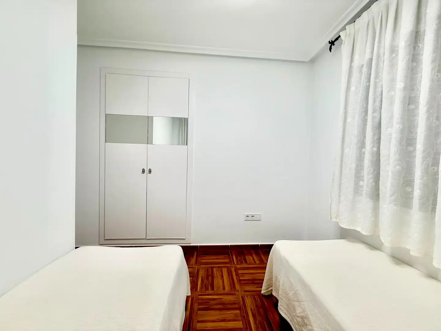 Habitación de Casa o chalet de alquiler en Torrevieja con Aire acondicionado, Amueblado y Horno