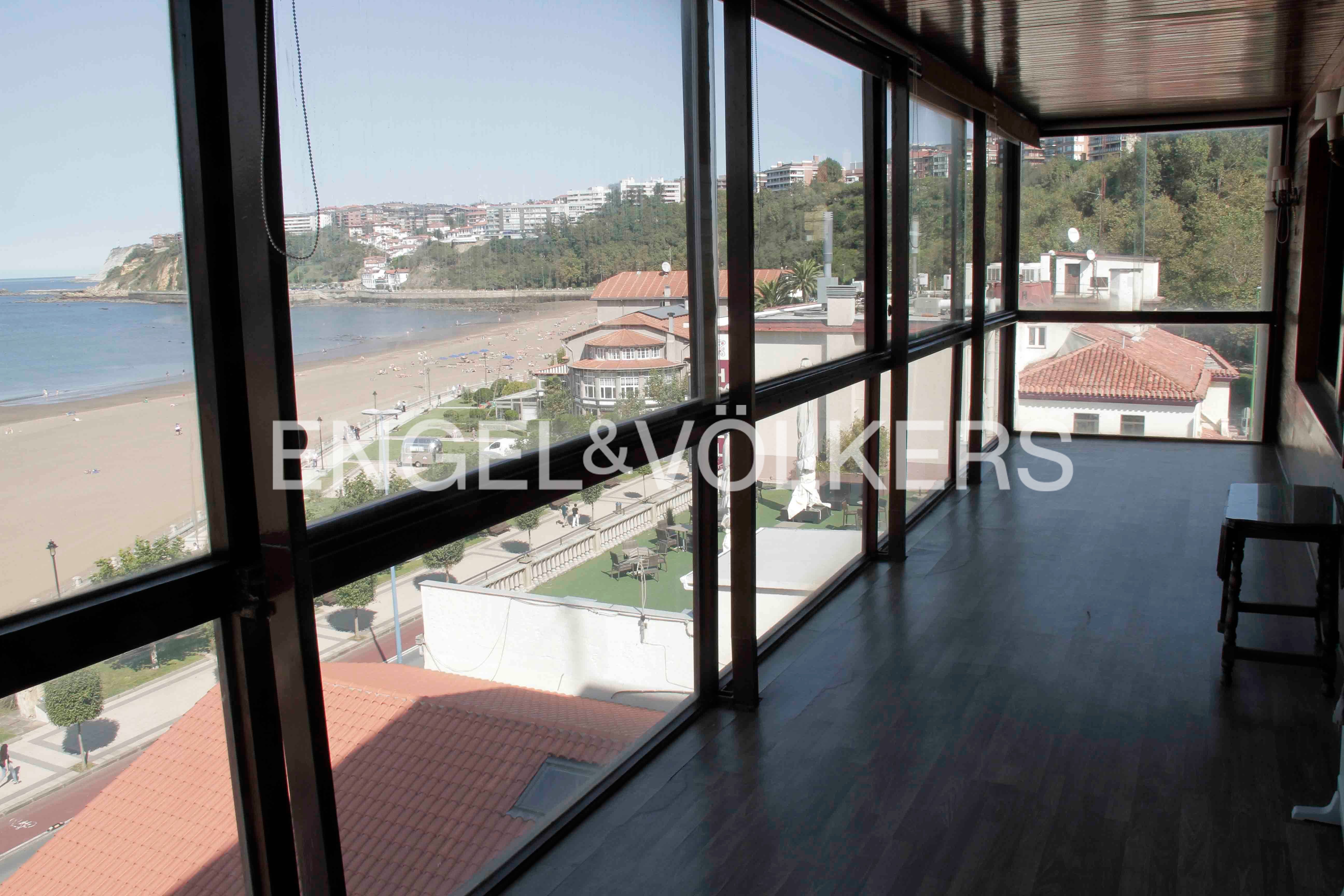 Apartment to rent in Getxo   with Heating, Parquet flooring and Terrace