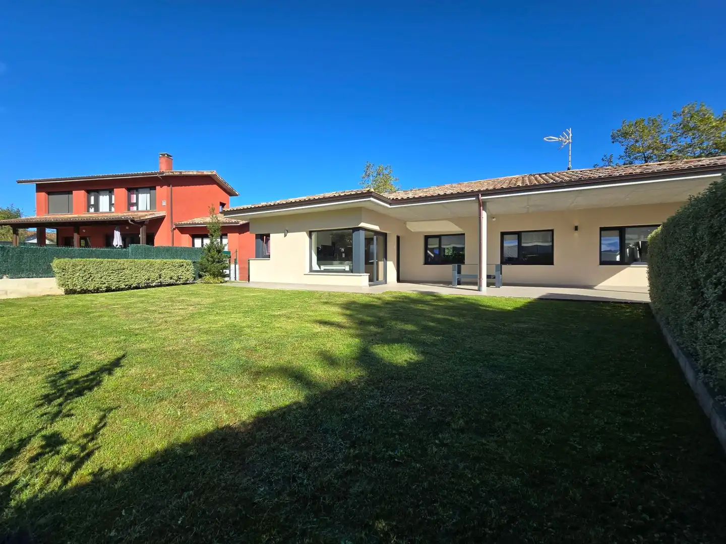 House with pool for sale in Cué - San Roque - Andrín, imagen 2