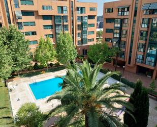 Piscina de Pis de lloguer en  Madrid Capital amb Aire condicionat, Calefacció i Traster