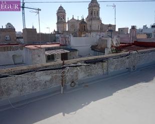 Vista exterior de Edifici en venda en  Cádiz Capital