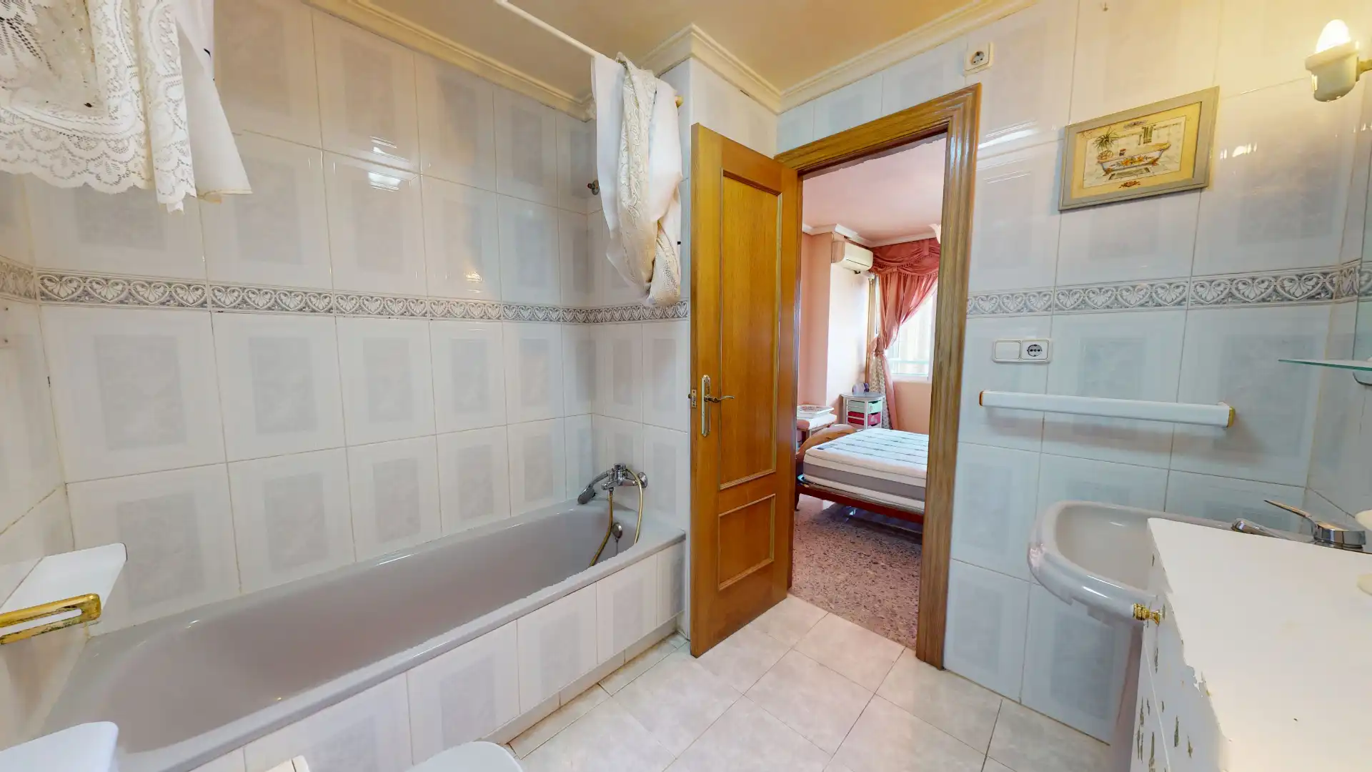 Baño de Casa adosada en venta en Elda con Aire acondicionado, Terraza y Trastero