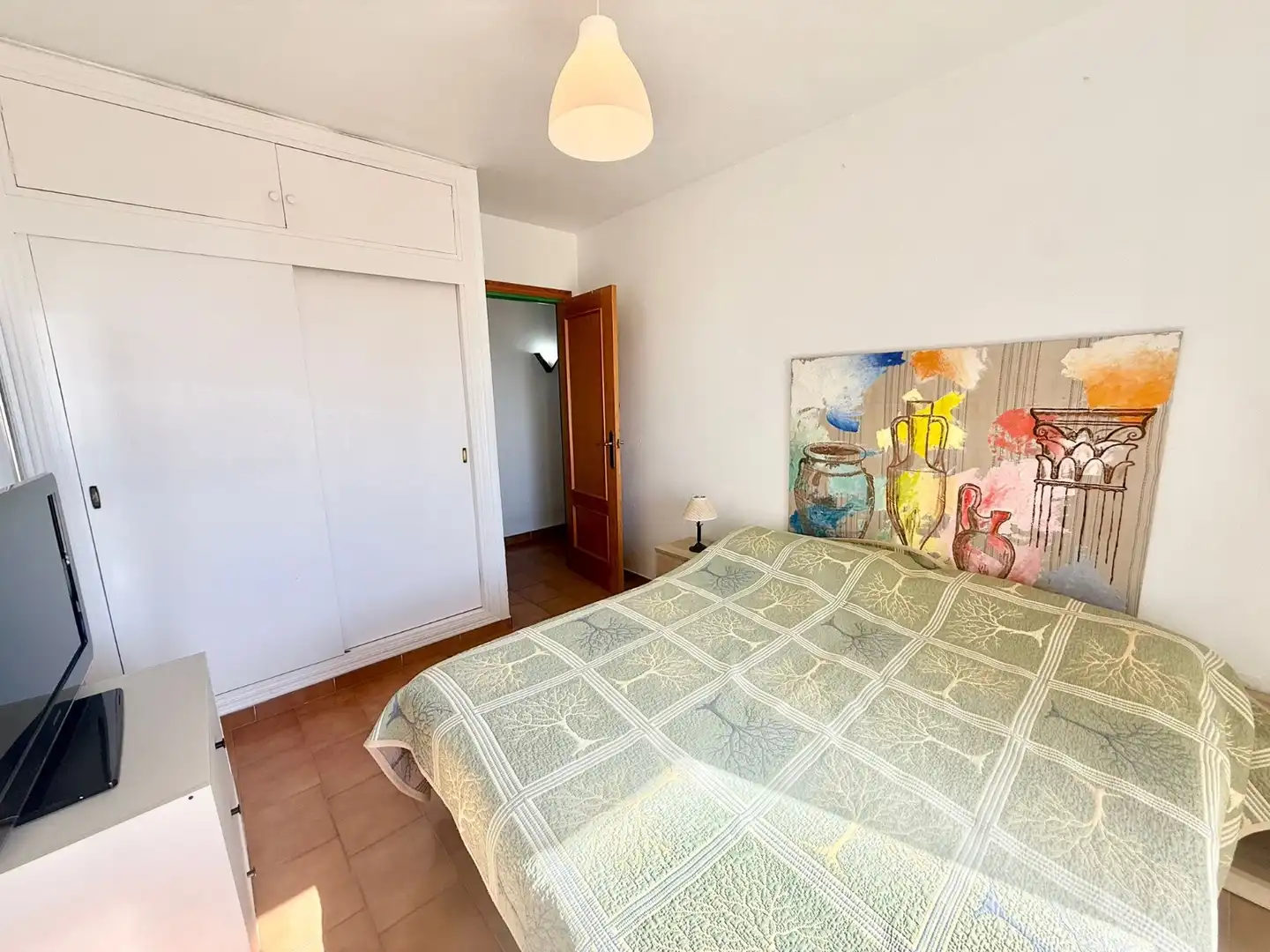 Dormitori de Apartament de lloguer en La Manga del Mar Menor amb Calefacció, Terrassa i Piscina