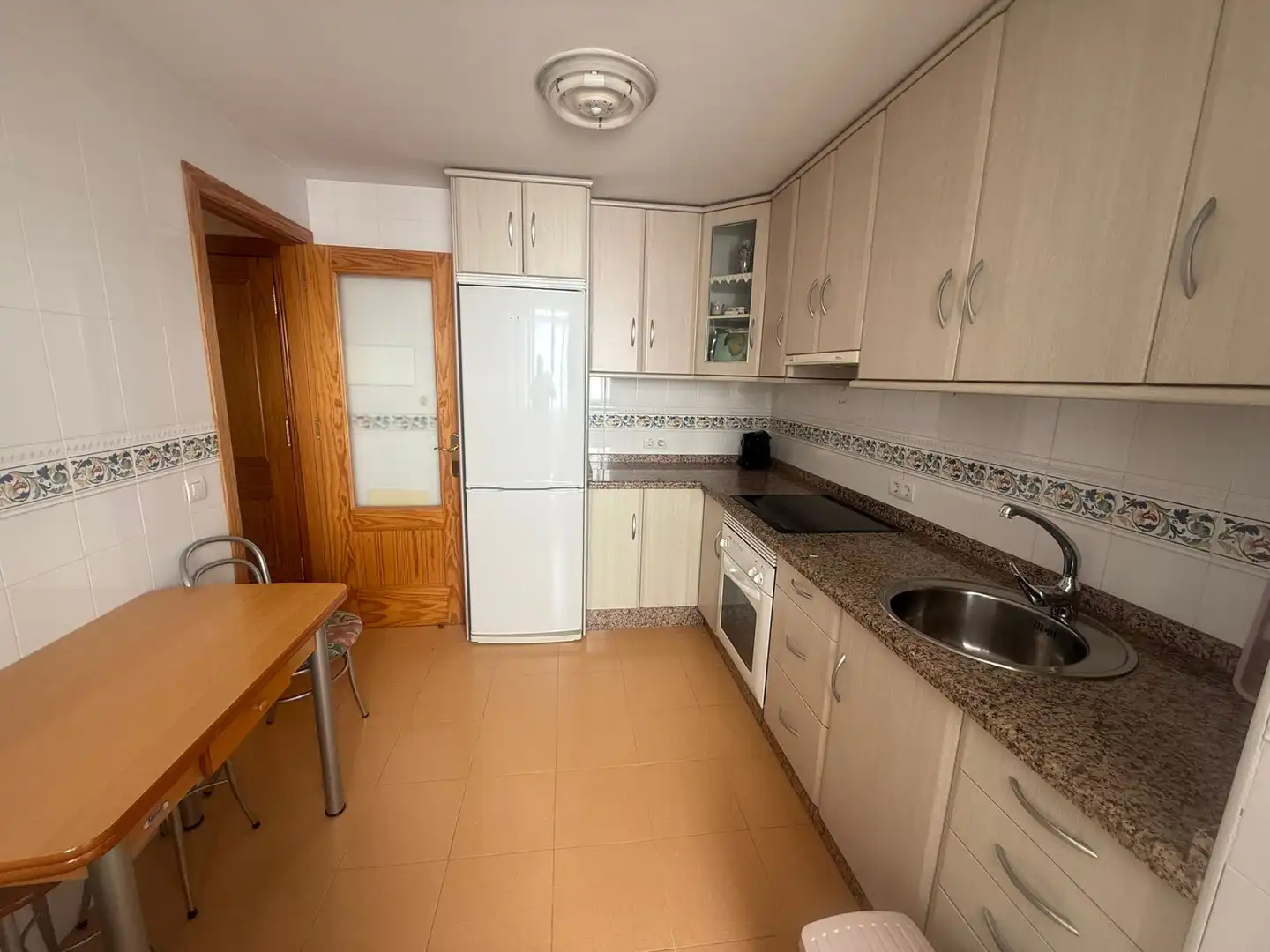 Küche von Wohnungen zum Verkauf in Estepona mit Terrasse, Möbliert und Balkon