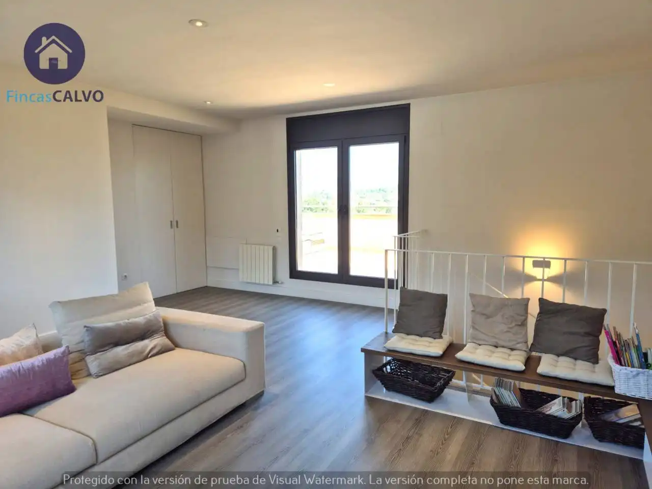 Sala de estar de Casa adosada en venta en Sant Quirze del Vallès con Aire acondicionado, Calefacción y Jardín privado