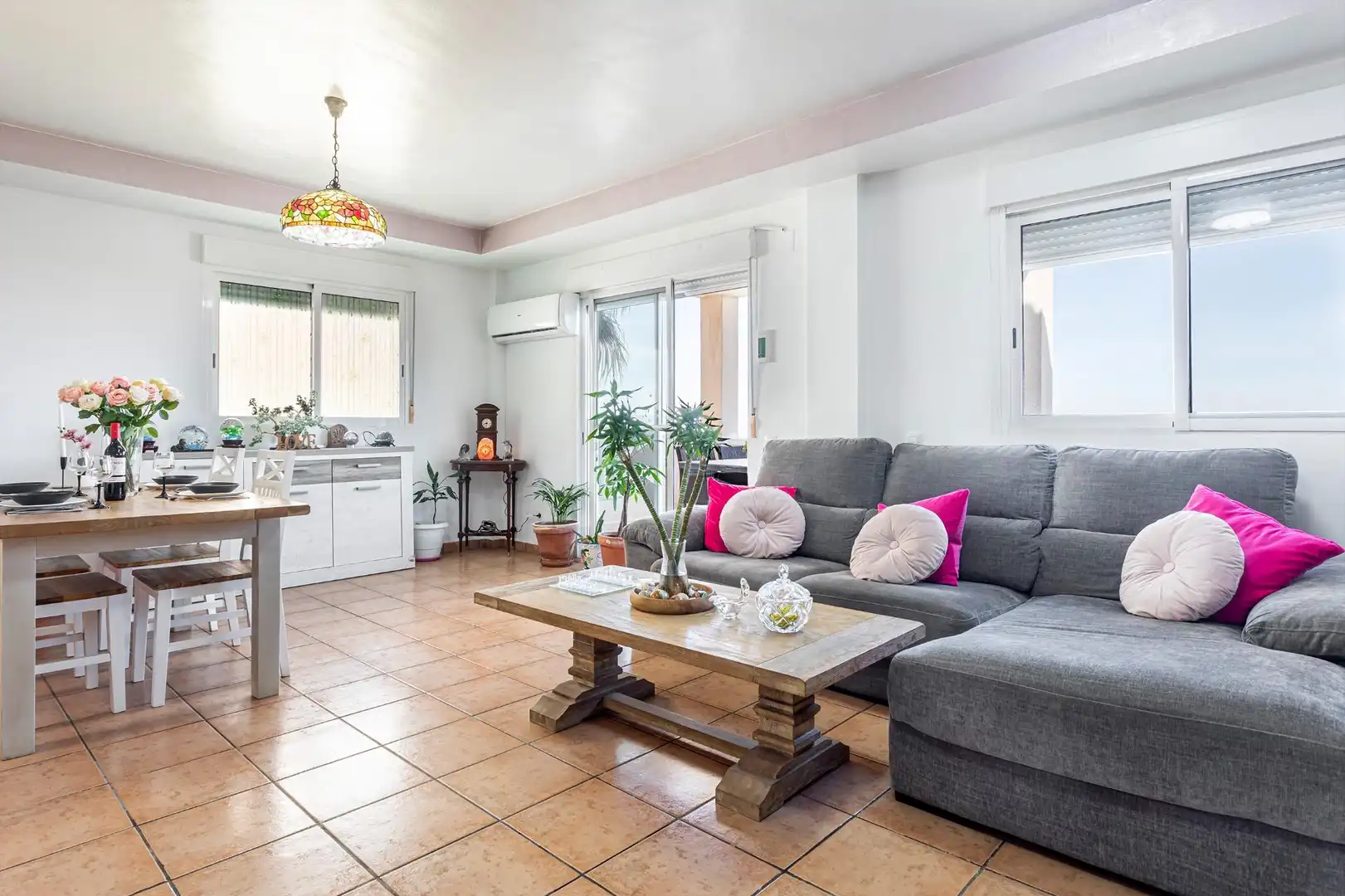 Sala de estar de Casa o chalet en venta en Chiva con Terraza y Piscina comunitaria