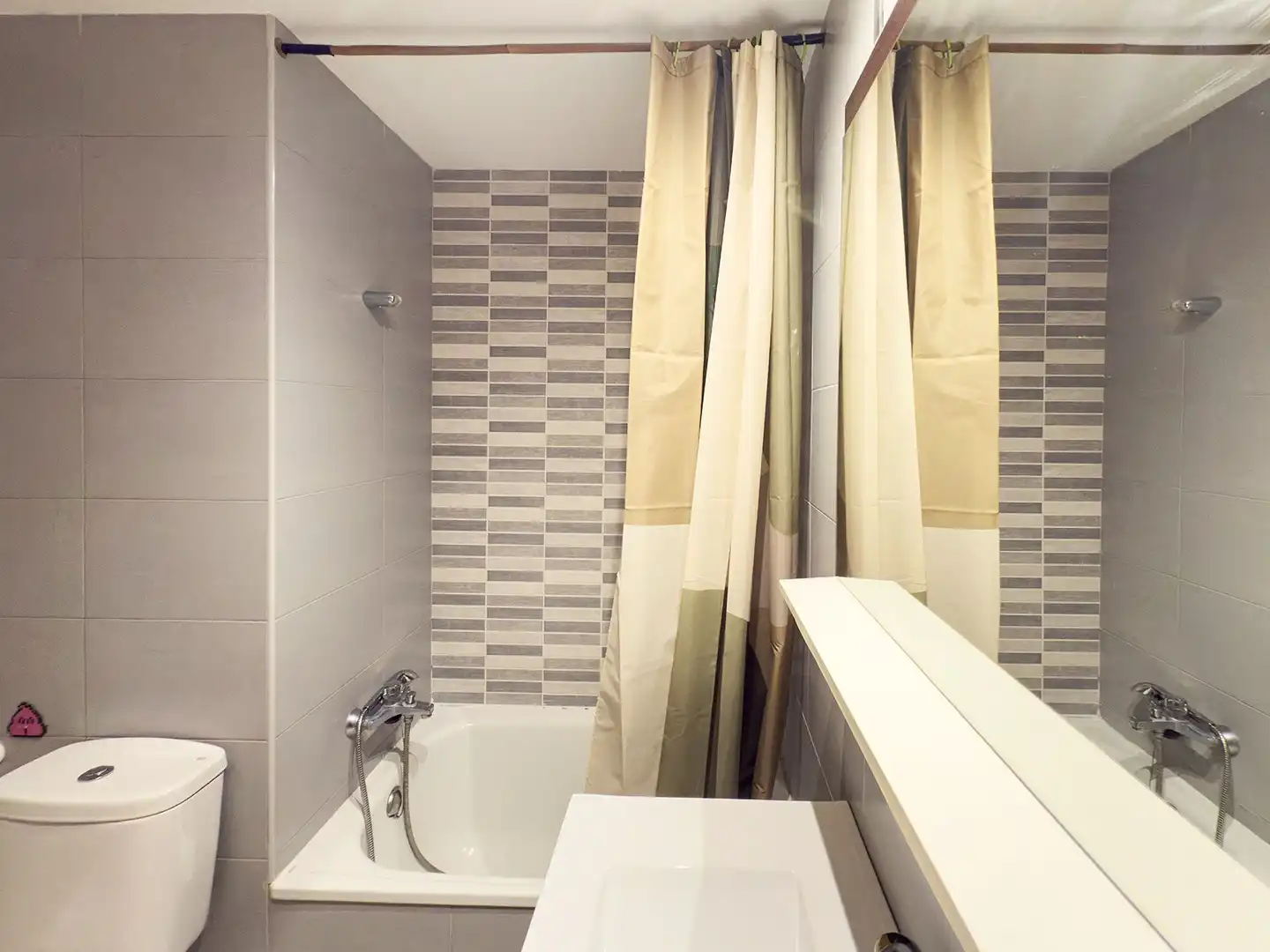 Badezimmer von Wohnung zum Verkauf in Vilafranca del Penedès mit Terrasse