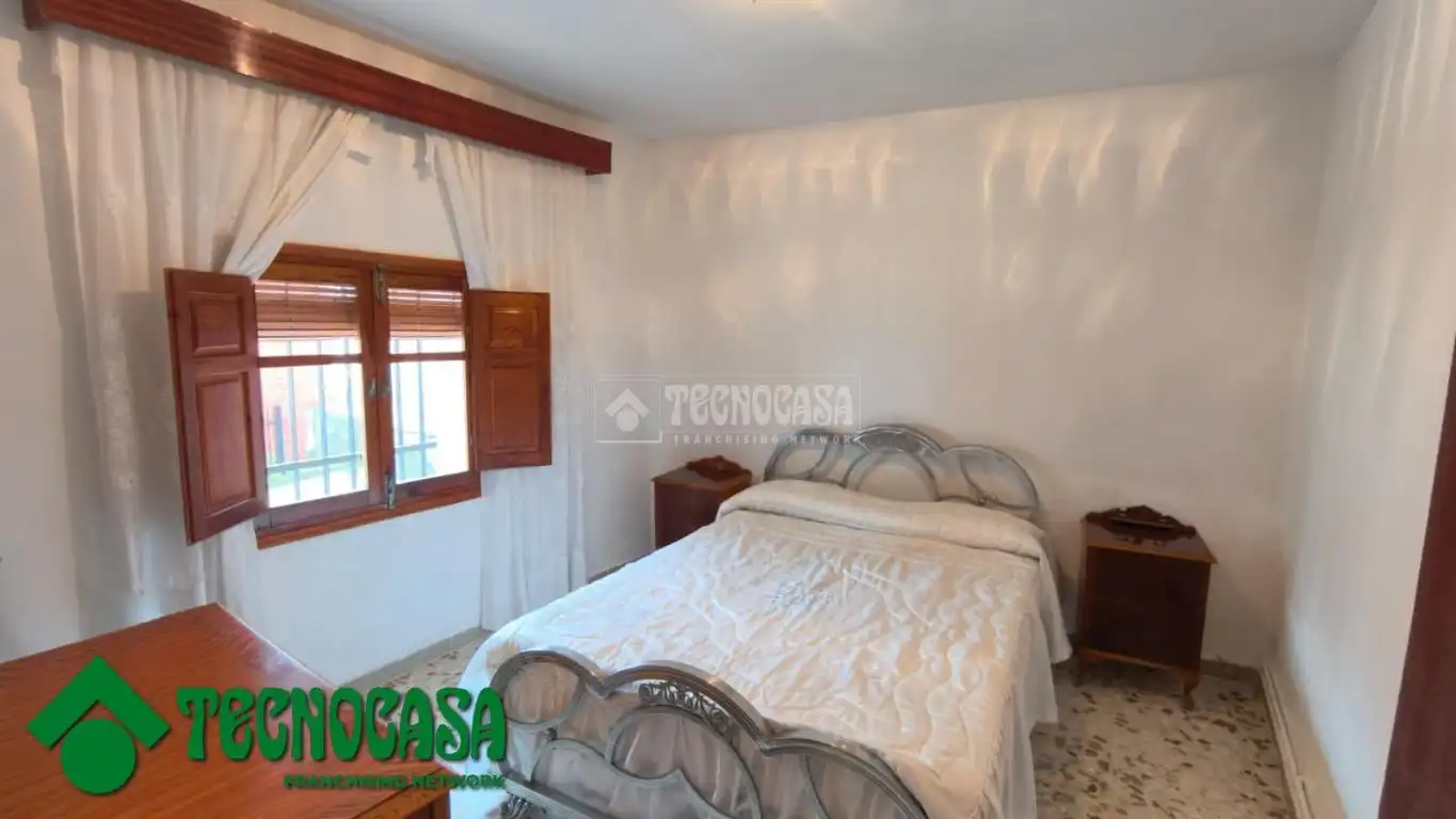 Schlafzimmer von Einfamilien-Reihenhaus zum Verkauf in La Puebla de Montalbán mit Heizung, Privatgarten und Terrasse