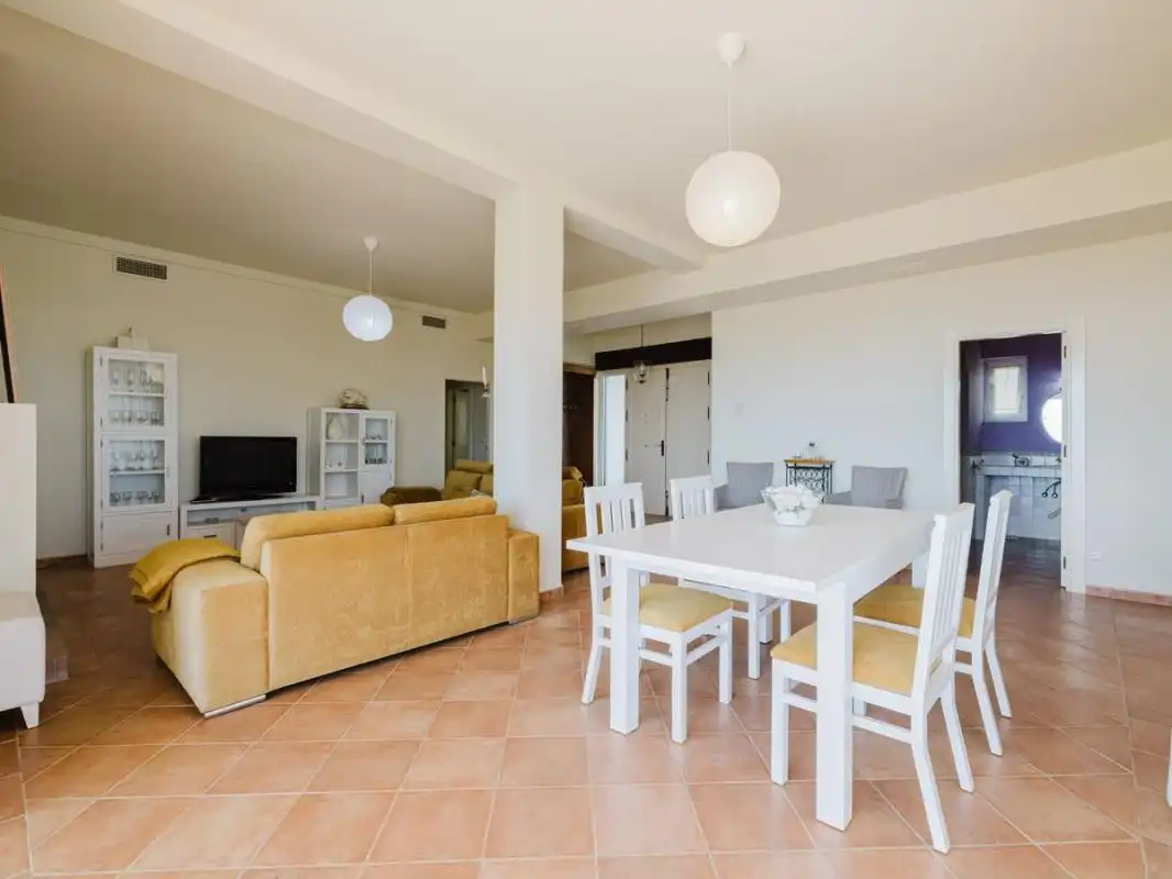 Menjador de Casa o xalet en venda en Torrox amb Aire condicionat, Calefacció i Jardí privat