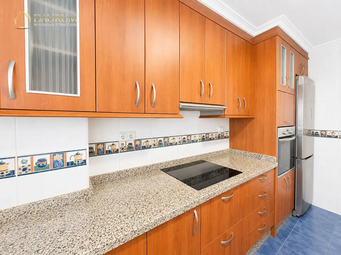 Flat for rent in Calle La Torre, Plaza Crevillente - Antiguos Juzgados - El Asilo