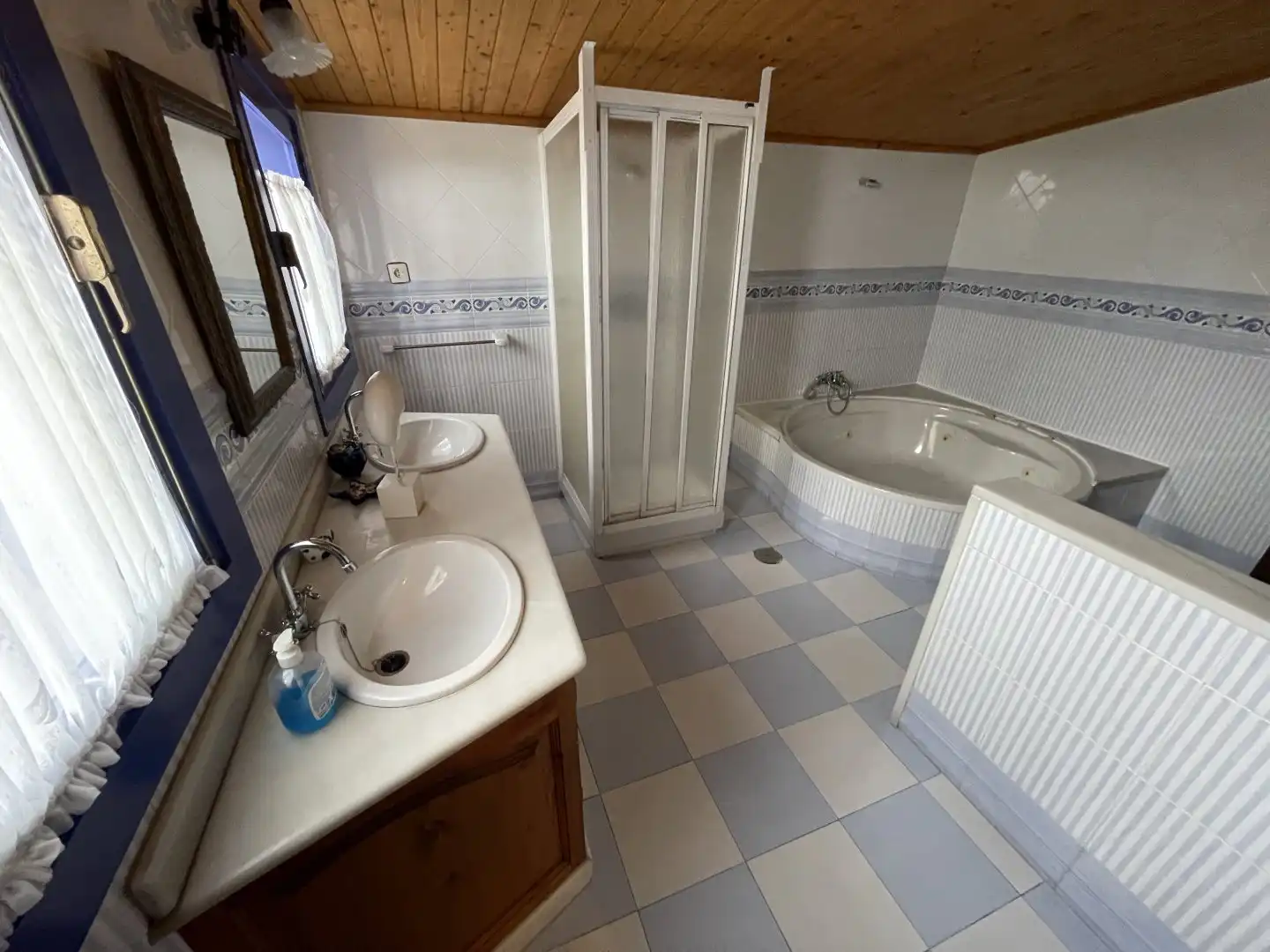 Bathroom of Country homes for rent in Salobreña  with Terrace, Swimming Pool and Furnished