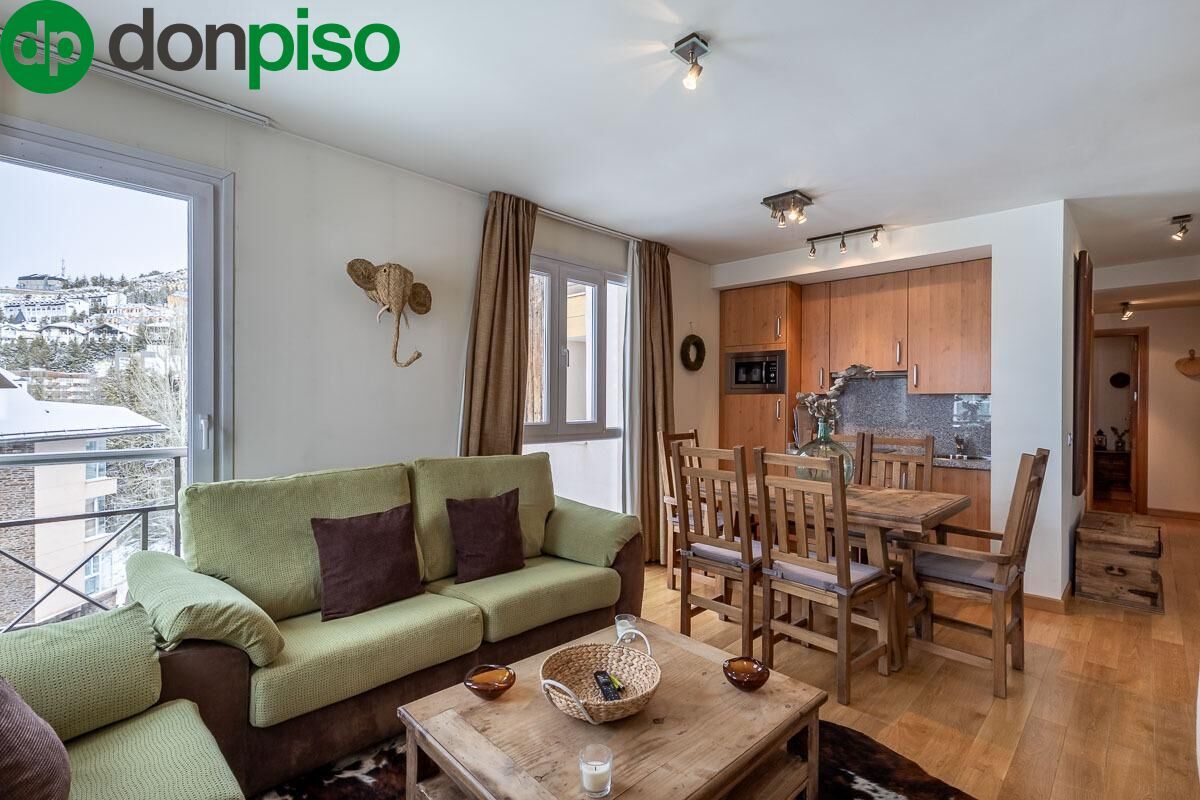 Sala de estar de Piso en venta en Sierra Nevada con Piscina comunitaria