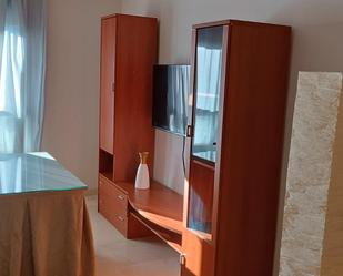 Dormitori de Apartament de lloguer en Maracena amb Aire condicionat i Calefacció