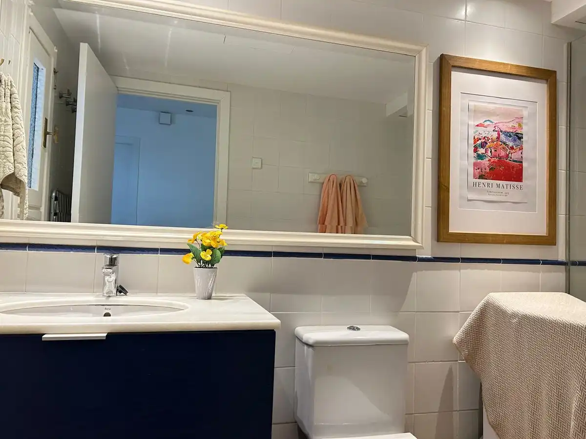Badezimmer von Wohnung zum Verkauf in Marbella mit Klimaanlage, Terrasse und Möbliert