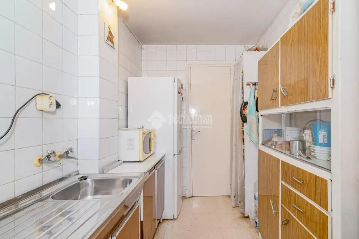 Cocina de Piso en venta en Granada con Calefacción, Amueblado y Balcón
