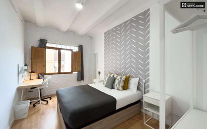 Bedroom of Flat to share in  Barcelona Capital  with Air Conditioner and Terrace