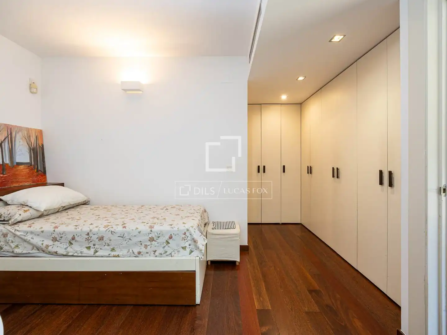 Dormitori de Casa o xalet en venda en Barcelona amb Aire condicionat, Calefacció i Jardí privat