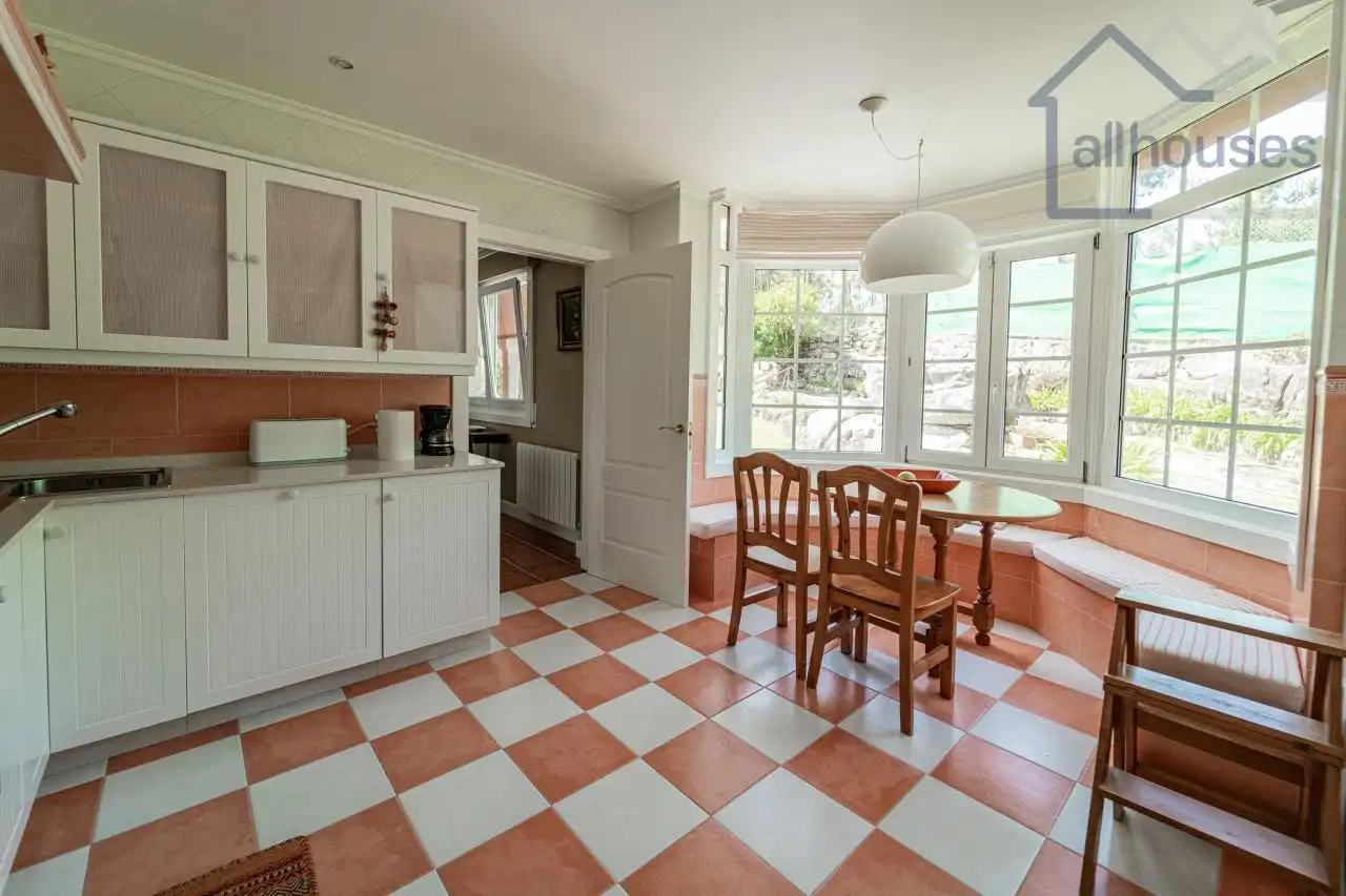 Detached house with pool for sale in Oia, imagen 38