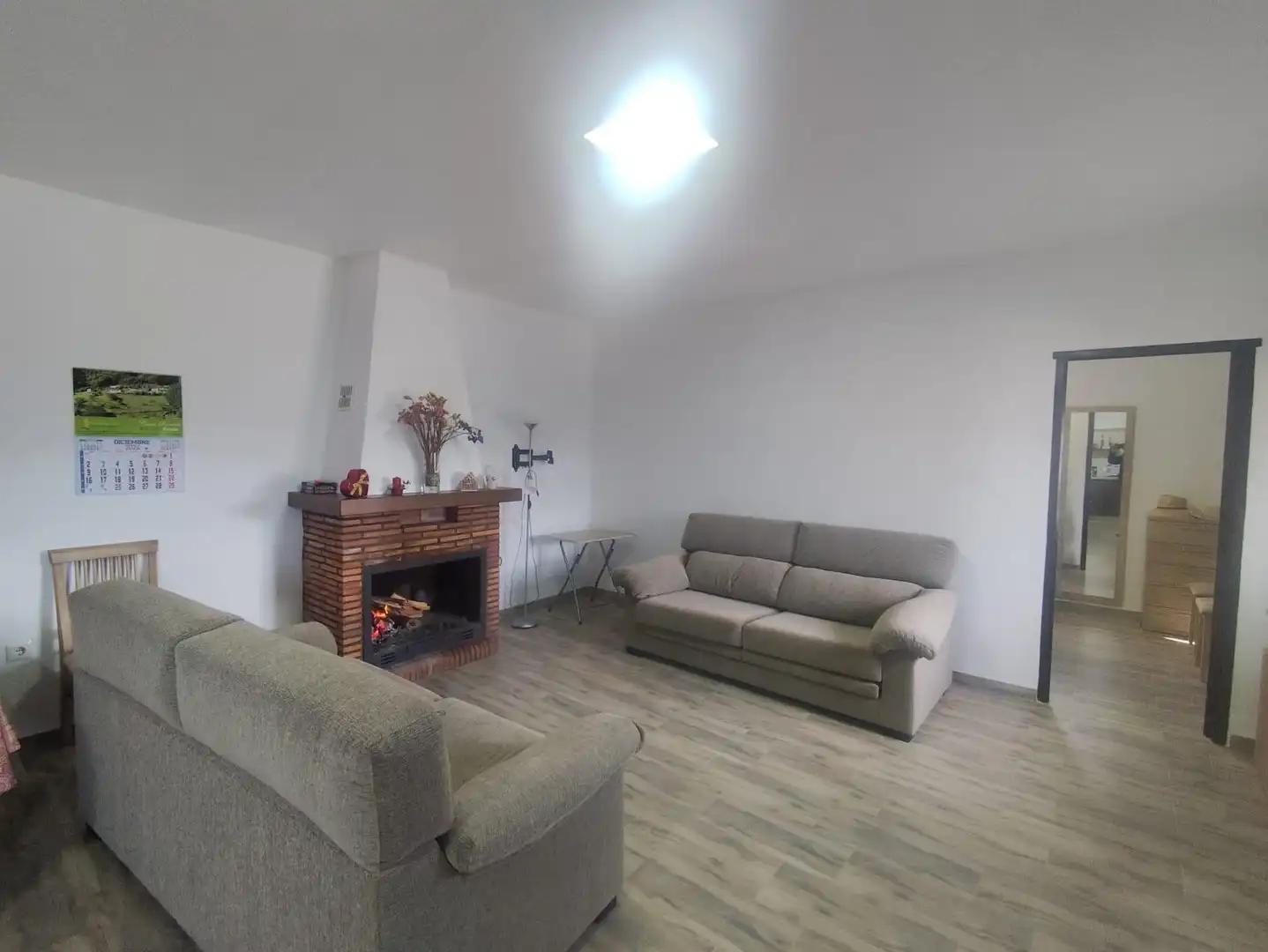 Sala de estar de Finca rústica en venta en Cástaras
