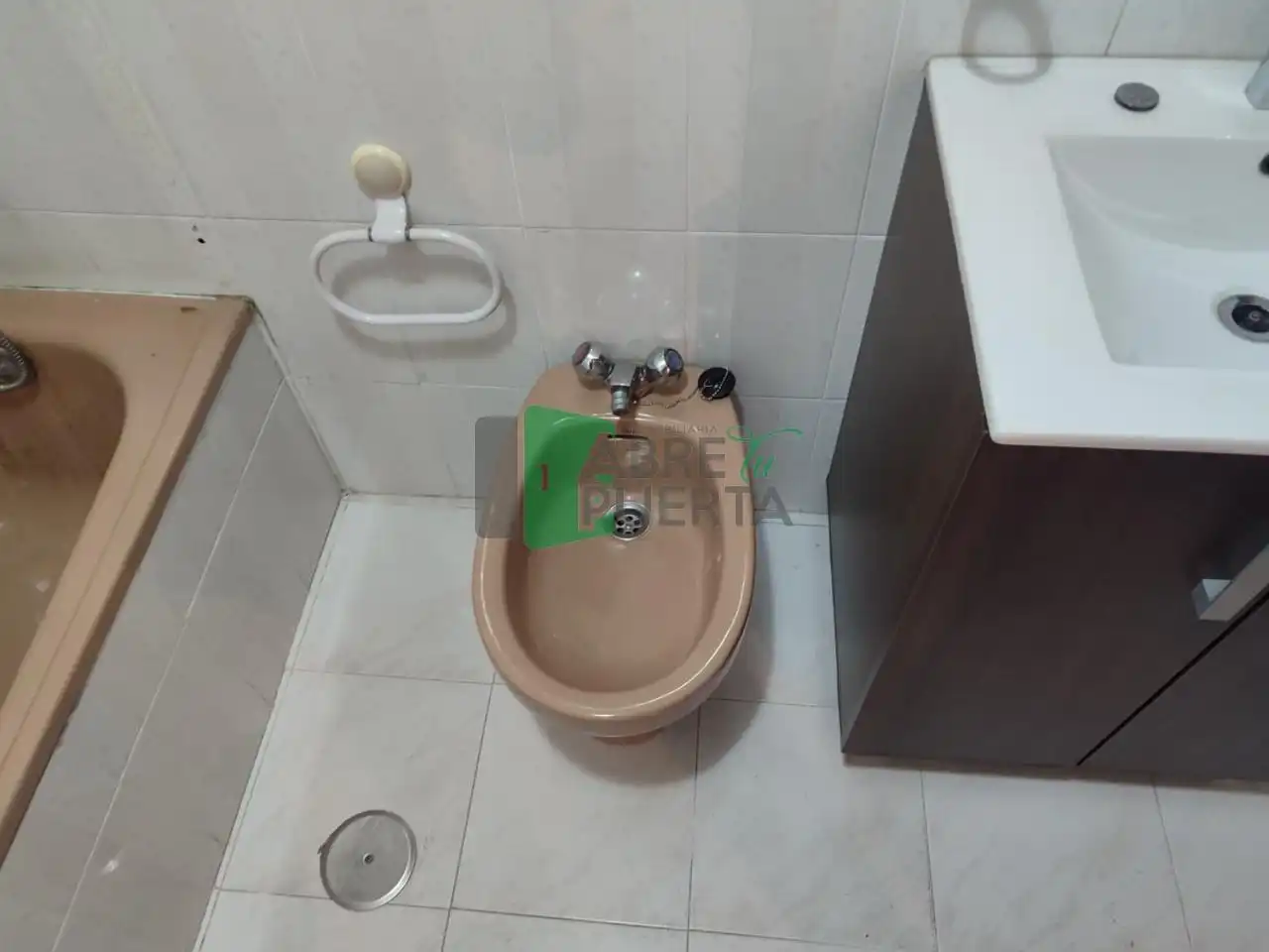 Baño de Piso en venta en Ourense Capital  con Calefacción, Parquet y Trastero
