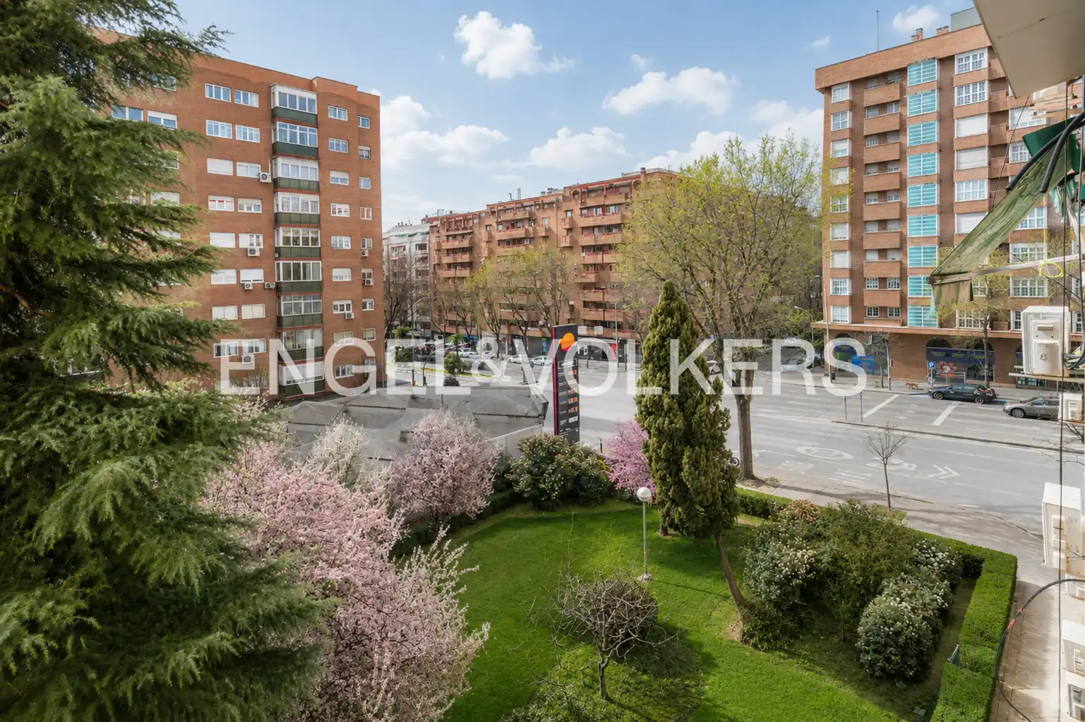 Vista exterior de Piso en venta en Madrid con Aire acondicionado y Calefacción