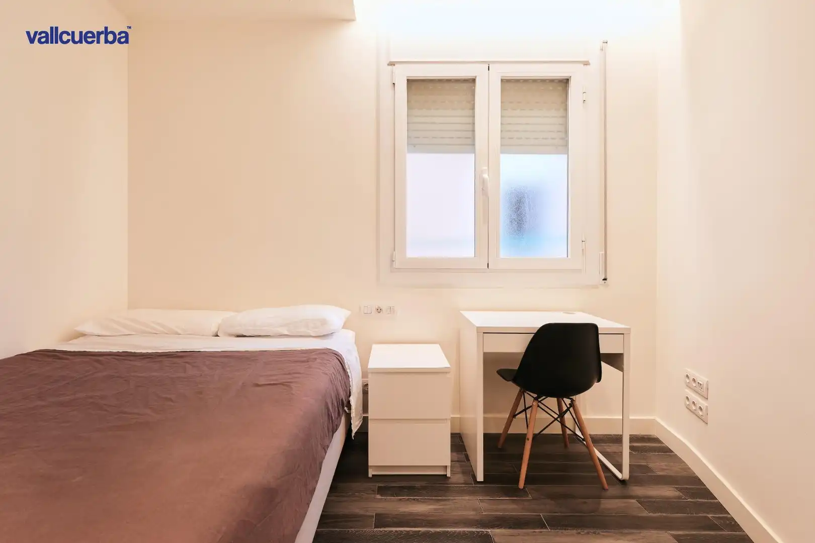Bedroom of Flat for sale in Barcelona  with Air Conditioner, Heating and Balcony
