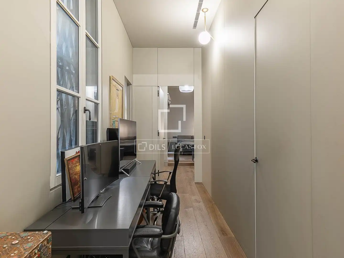 Wohnung zum Verkauf in Barcelona mit Klimaanlage, Heizung und Möbliert