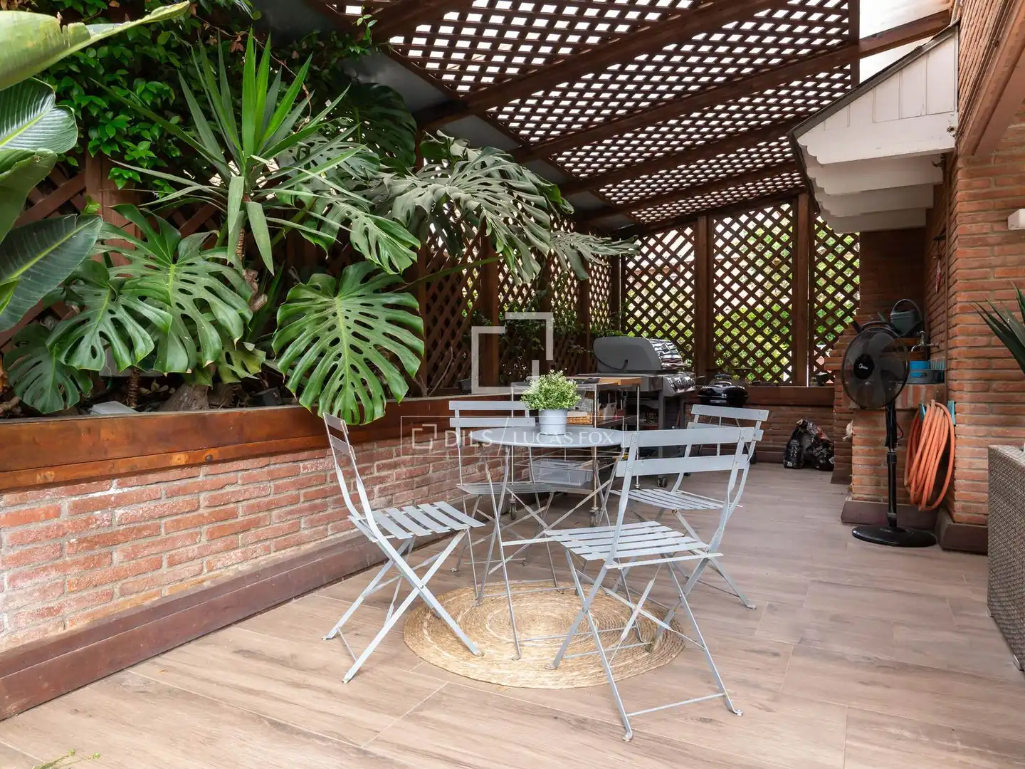 Terrassa de Casa o xalet en venda en Sant Just Desvern amb Aire condicionat, Calefacció i Jardí privat