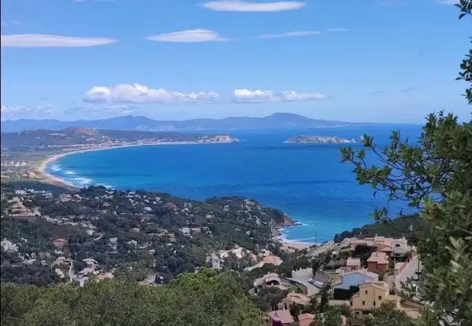 Vista exterior de Oficina de alquiler en Begur