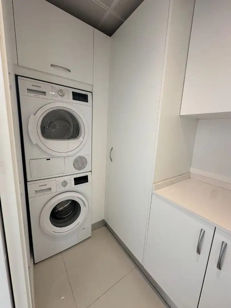 Dormitori de Pis en venda en Estepona amb Aire condicionat i Terrassa