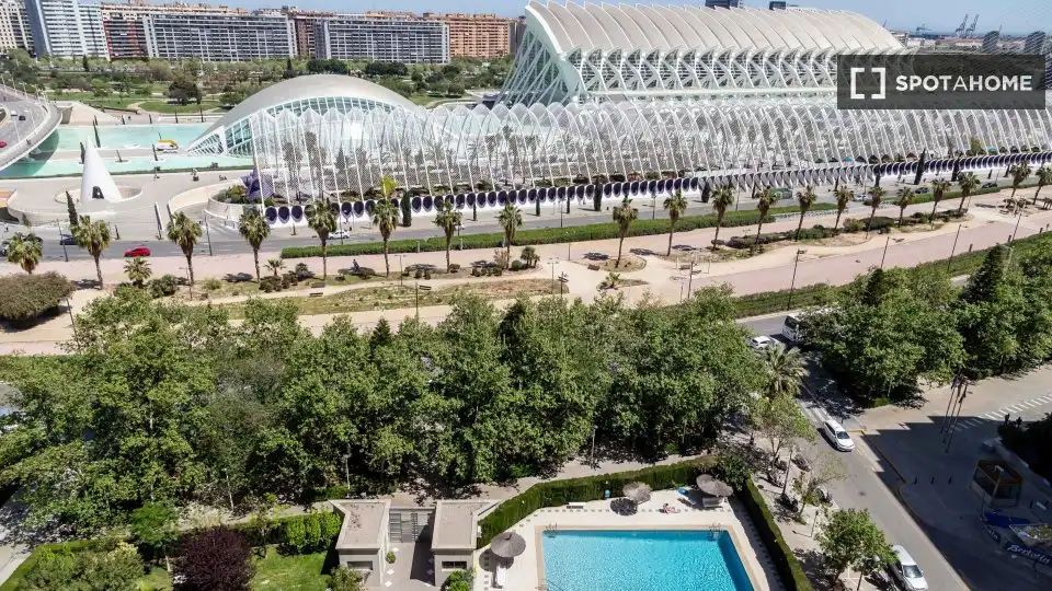 Jardí de Pis de lloguer en Valencia amb Aire condicionat, Calefacció i Moblat