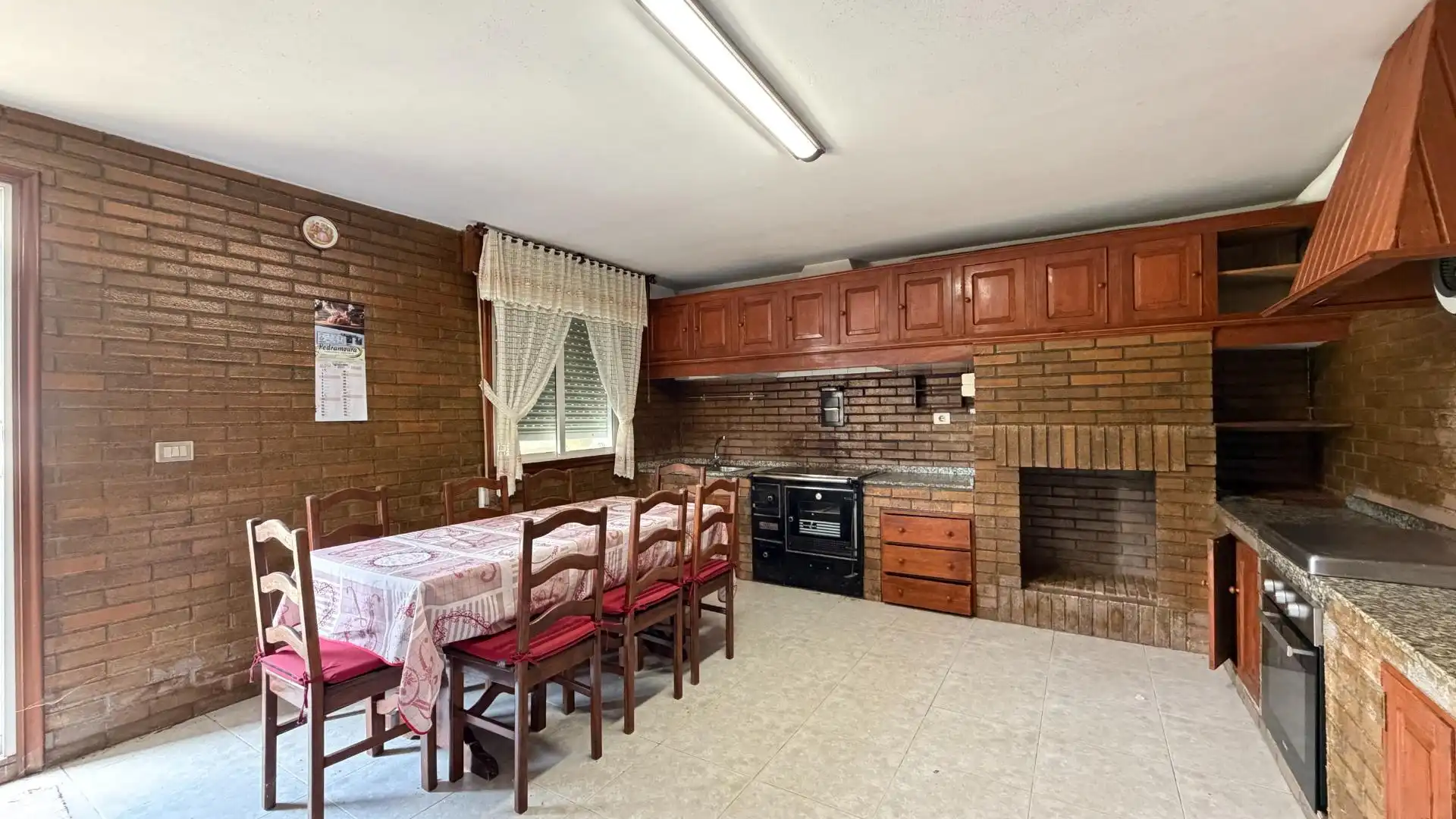 Cuina de Casa o xalet en venda en Salceda de Caselas amb Calefacció, Traster i Moblat