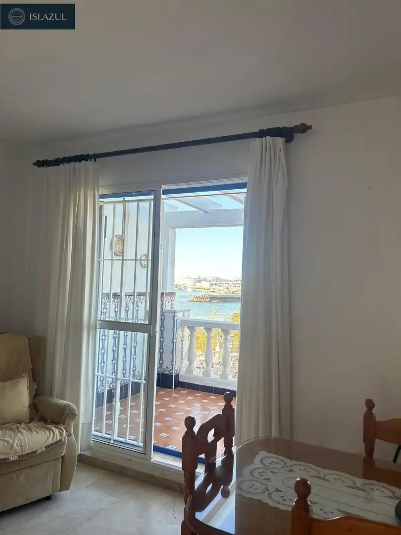 Dormitori de Casa adosada en venda en Isla Cristina amb Terrassa, Traster i Moblat