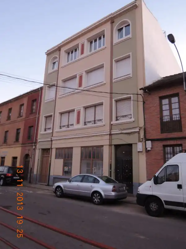 Vista exterior de Pis en venda en La Bañeza , León