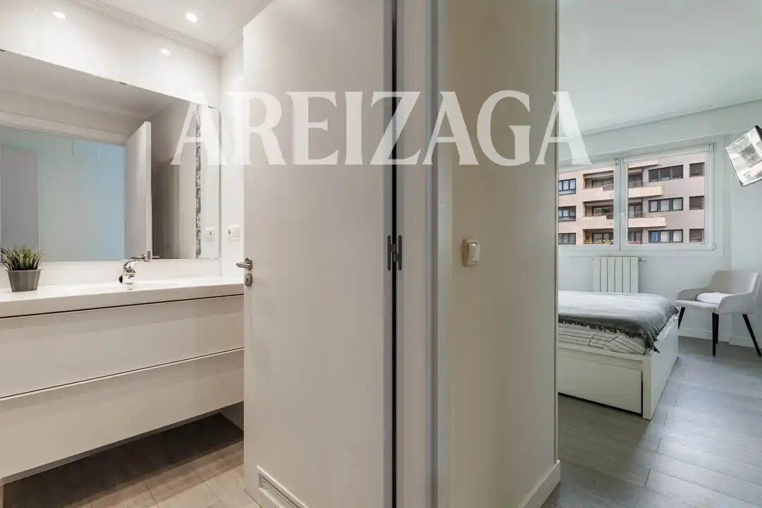 Habitación de Piso en venta en Donostia - San Sebastián  con Aire acondicionado, Calefacción y Terraza