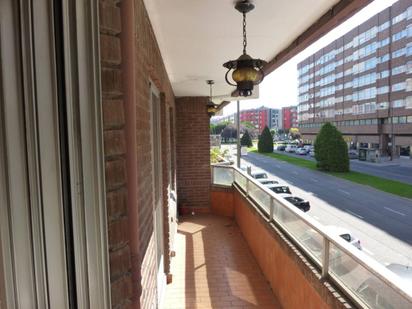 Exterior view of Flat for sale in Burgos Capital  with Heating, Parquet flooring and Terrace