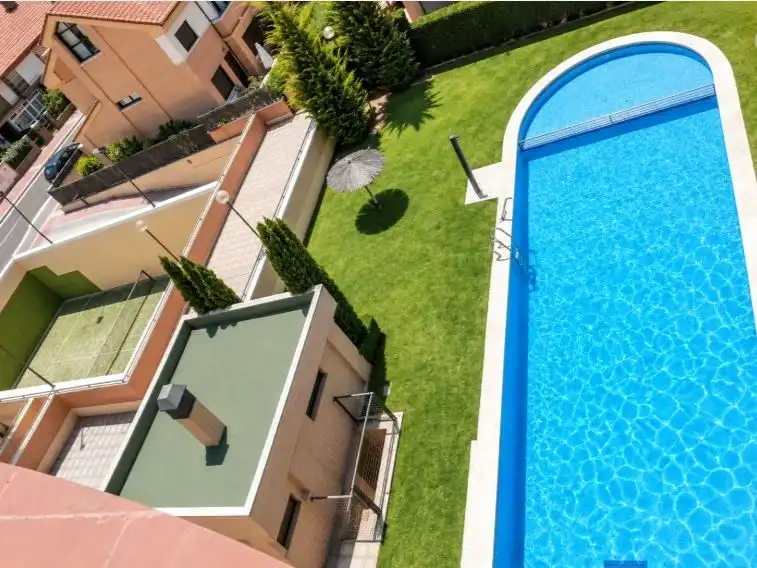 Piscina de Àtic per a compartir en Valladolid amb Aire condicionat, Calefacció i Parquet