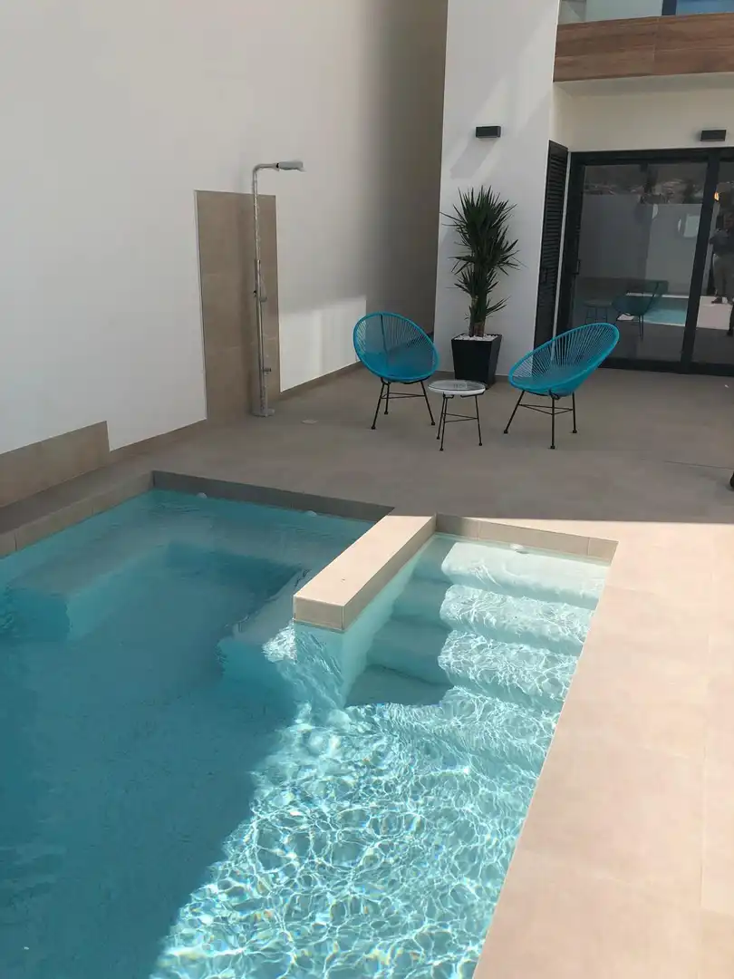 Casa con piscina en venta en Benijófar