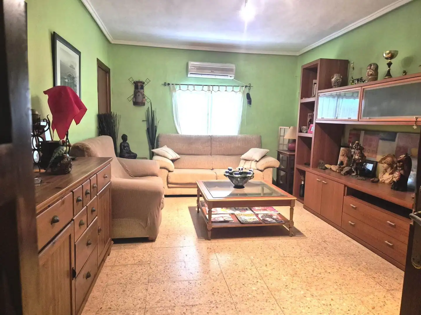 Sala d'estar de Casa o xalet en venda en Llíria amb Terrassa i Piscina comunitària