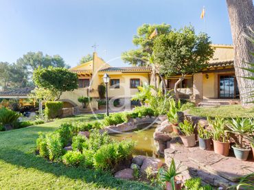 Casa con piscina en venta en Corral Nou - Montros - Estepar