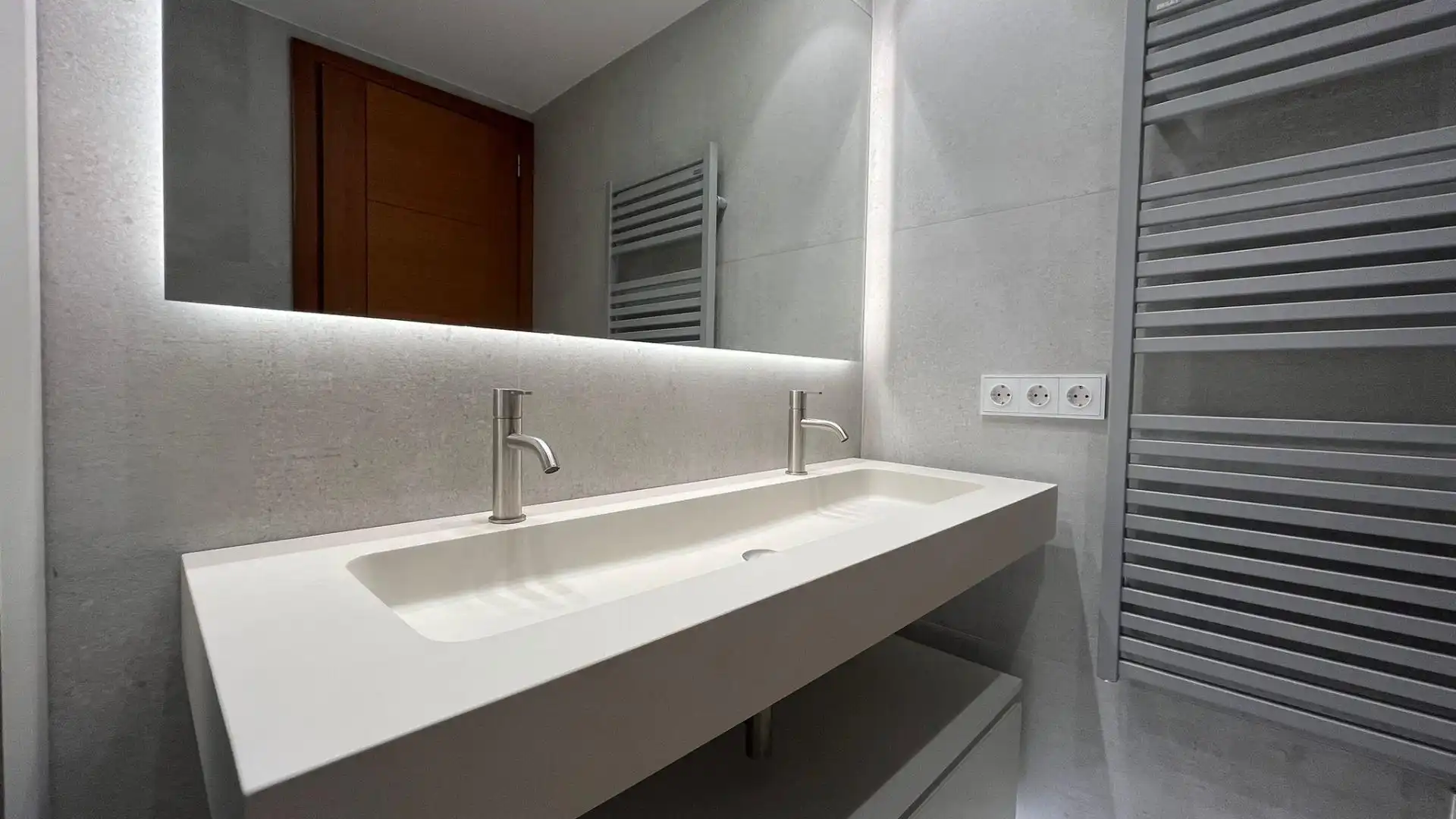 Piso con terraza en venta en Calle Baró de Pinopar 14, imagen 17